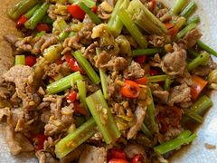 小炒黄牛肉-嘉丰湘菜馆(芳群园店)