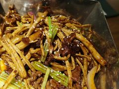 干锅香煸茶树菇-弄堂里·寻味杭州(湖滨银泰in77C区店)