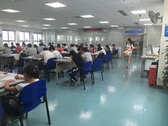 -南山图书馆(常兴路店)