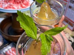 -洞庭洲·防空洞火锅·铜锅涮肉·烧烤(新百广场店)