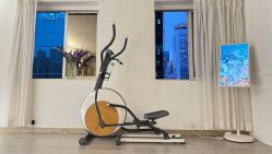 -闺蜜瑜伽·普拉提女性塑形馆