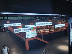 -极限PLAY运动娱乐新世界·团建派对表演休闲馆·室内高空游乐园