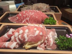 -湊湊火锅·茶憩(南京东路悦荟店)