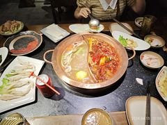 -山城鼎重庆老火锅(西安钟楼店)