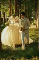 -至臻微拉婚纱摄影