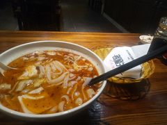 -遵义虾子张六羊肉粉(地王店)