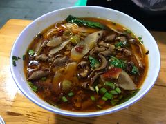 -越洋肖氏老米线(杨家坪店)