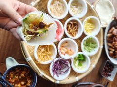 -包整·丝娃娃(一览甲秀楼风景店)