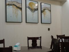 -余杨鸭鸭餐厅