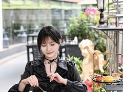 -深圳富苑皇冠假日套房酒店