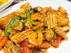 海味全家福-添福来墨鱼饺子 · 海鲜东北菜(大连星海·黄浦路店)