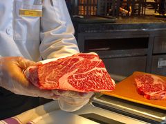 现切肩胛牛排-老乾杯和牛烧肉(王府中环店)