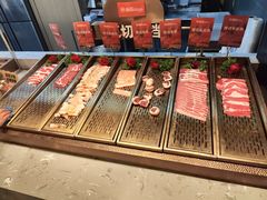 -山焱·炭火自助烤肉(周浦万达店)