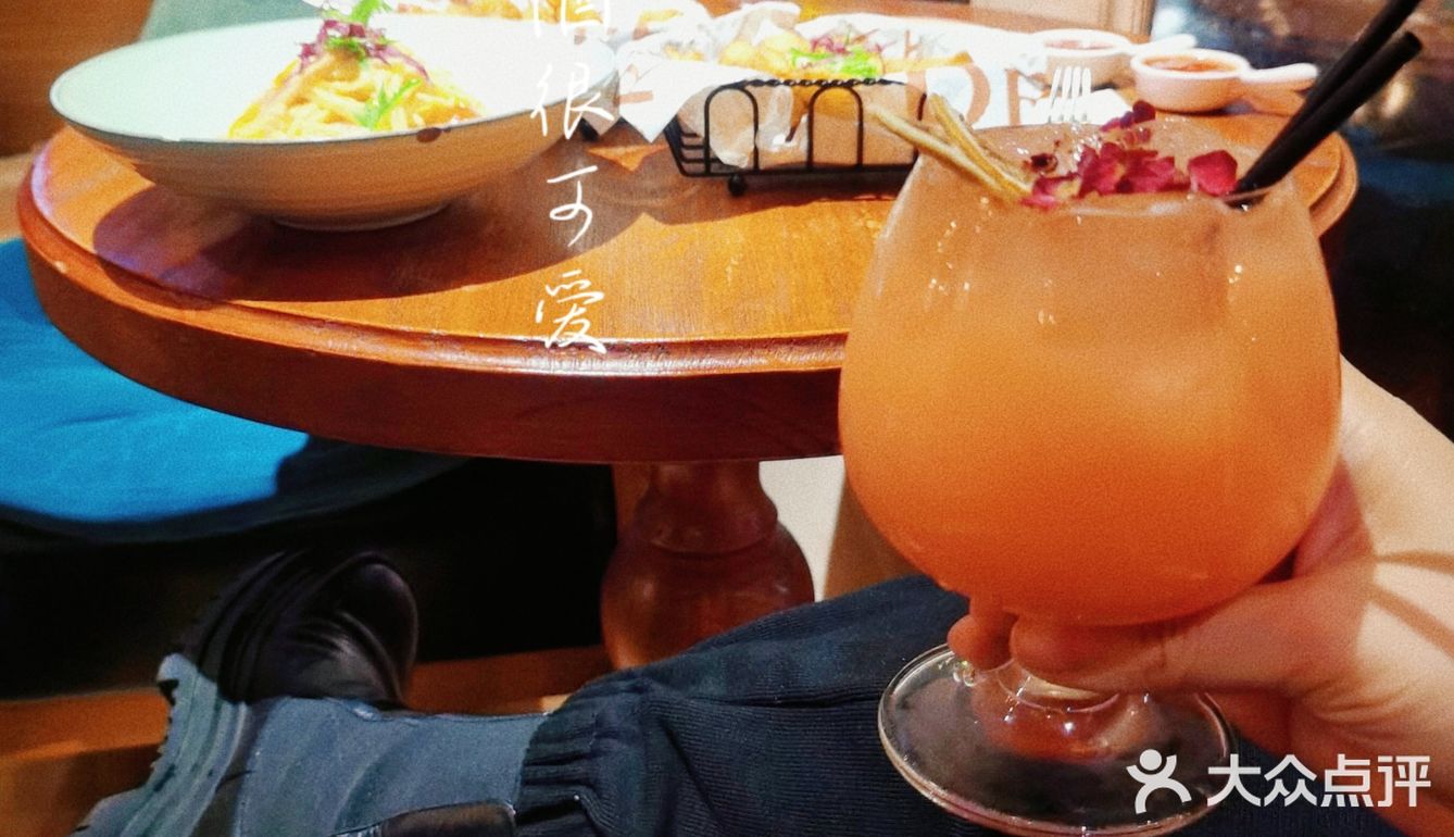 知己聚会首选‼️氛围感拉满丨游乐场ULC花园酒馆🍹