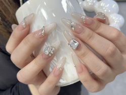 -爱纶美·美甲美睫半永久