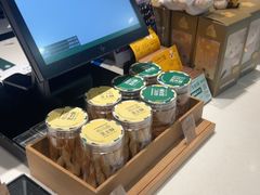 -星巴克(浦东机场T2到达店)