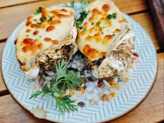 黑松露芝士焗生蚝-埠口精酿夜景餐酒吧· BREWPORT BISTRO(长嘉汇重庆之眼店)