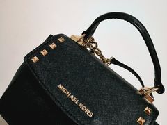 -MICHAEL KORS(杉井奥特莱斯广场店)