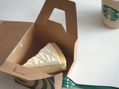 -星巴克臻选(莘庄仲盛店)