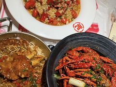 -肥肥虾庄·金牌油焖大虾(汉街SKP店)