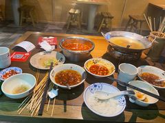 -肖四女乐山跷脚牛肉(南汇大学城生活广场店)