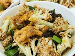 菜花炒肉-常兴顺小吃(草房店)