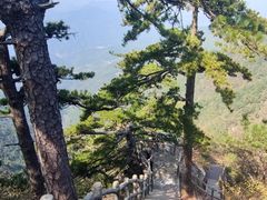-罗田薄刀峰风景区