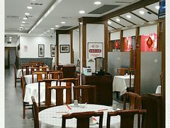 大堂-老人和饭店(淮海中路店)