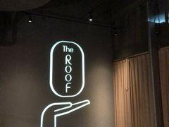 -The ROOF (通盈中心店)