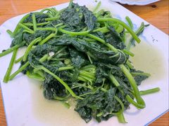 炒地瓜叶-老杨饭店(万科里店)