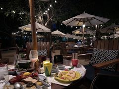 -三亚艾迪逊酒店·海滩烧烤 BARBACOA·现场乐队·浪漫晚餐·烧烤海鲜
