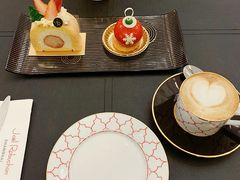 -Salon de The de Joel Robuchon(外滩18号店)