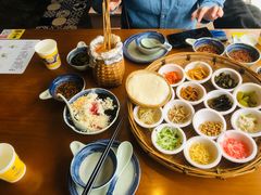 -包整·丝娃娃(一览甲秀楼风景店)