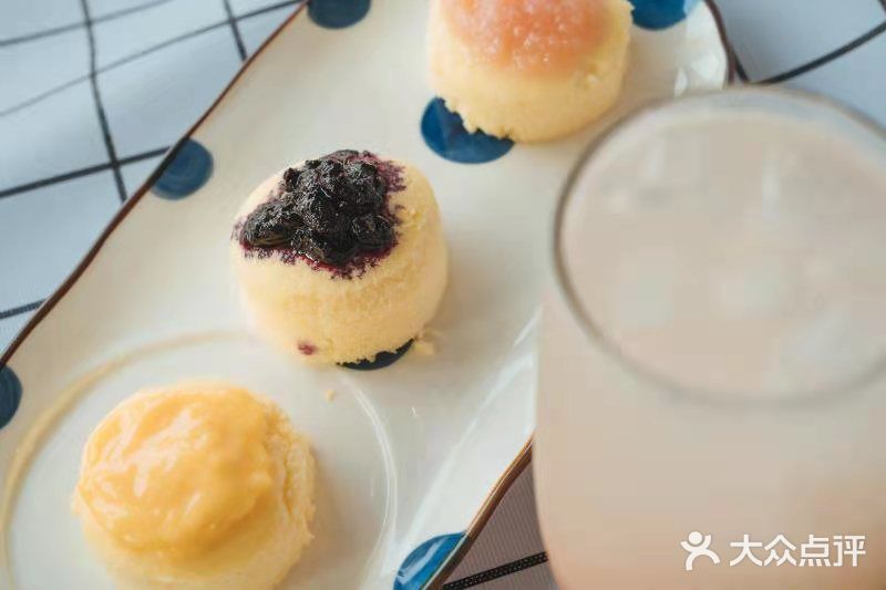 大学四年每年都去好多次的甜品店！最爱