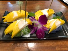 -Chom Cafe and Restaurant