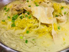 大骨头炖酸菜-伴鱼烤货东北菜(雅仕铭苑店)