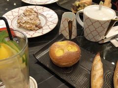 -Salon de The de Joel Robuchon(外滩18号店)