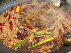 -黄潇洒老火锅(九眼桥宏济巷店)