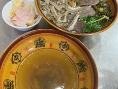 -花溪牛肉粉(八鸽岩店)