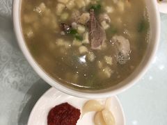 -秦香陕西食府(华贸天地店)