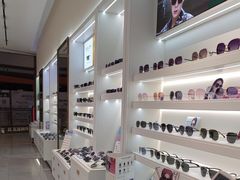 -J-Optical佳视明眼镜·蔡司视觉(青岛金茂览秀城店)