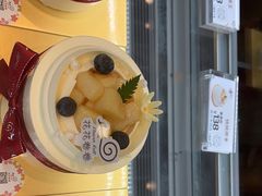 -花花卷卷·鲜食蛋糕(静安久光百货店)