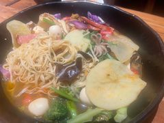 -万记麻辣烫国展总店