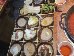 -赵美丽·重庆社区火锅·直营店(火车东站·中豪国际店)