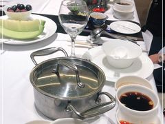 -红鼎豆捞·非遗鲍皇汤火锅(宝丰路店)