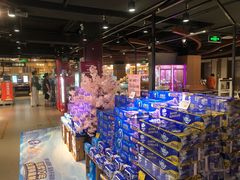 -中百仓储超市有限公司(越秀星汇维港店)