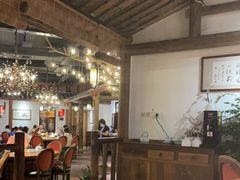 大堂-金苑酒家·客家菜·广东老字号(万象店)