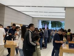 -Apple零售店(济南恒隆广场店)