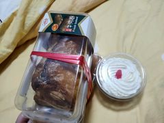 -红宝石·鲜奶小方·海派西点房(南翔店)