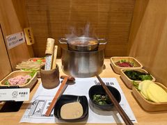 -独食火锅·半米屋台(直营总店)